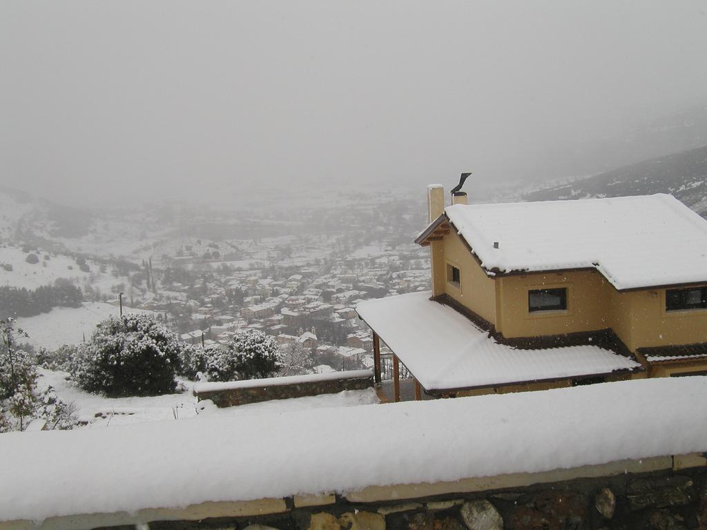 Levandes Houses Kalavryta Exteriör bild