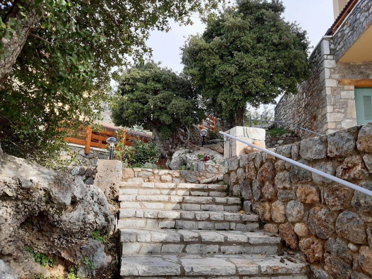 Levandes Houses Kalavryta Exteriör bild